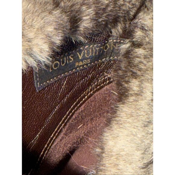 LOUIS VUITTON Wedge Sole Fur Trim Ankle Boots - Picture 9 of 13